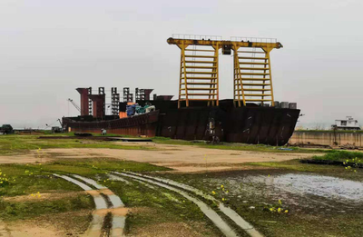 建造中的沿海工程船(射流船)转让